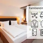 Hotel Kongresshotel Am Templiner 4*