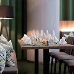 Kongresshotel Am Templiner 4* ポツダム
