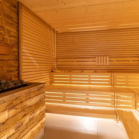 Kongresshotel Am Templiner 4*