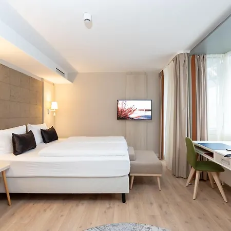 Kongresshotel Am Templiner 4* 포츠담