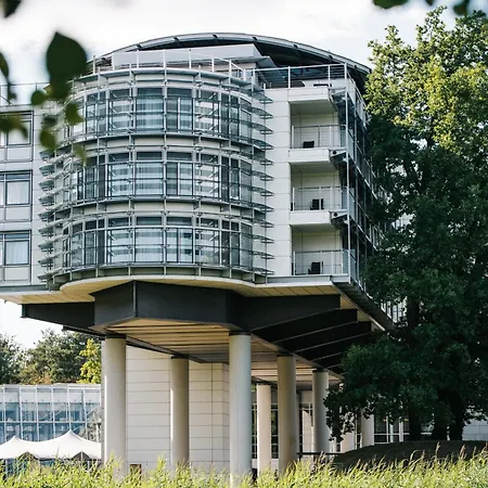 Kongresshotel Am Templiner 4*