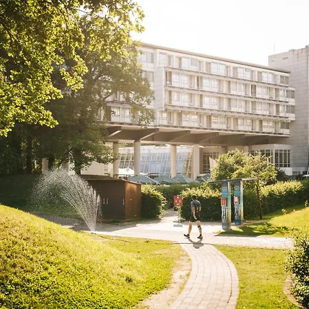 ホテル Kongresshotel Am Templiner