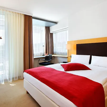 Kongresshotel Am Templiner 4* ポツダム