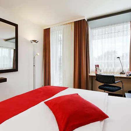 호텔 Kongresshotel Am Templiner 포츠담