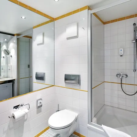 Kongresshotel Am Templiner 4* بوتسدام