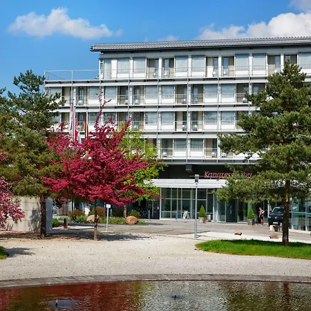 Kongresshotel Am Templiner 호텔 4*
