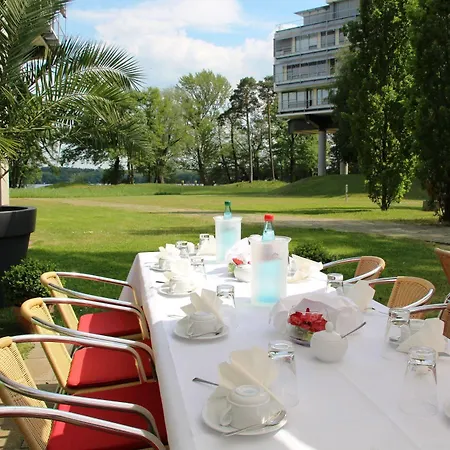 Hotel Kongresshotel Am Templiner 4*