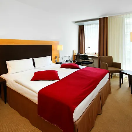 호텔 Kongresshotel Am Templiner 포츠담